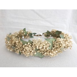 Corona de paniculata y hojas de hiedra