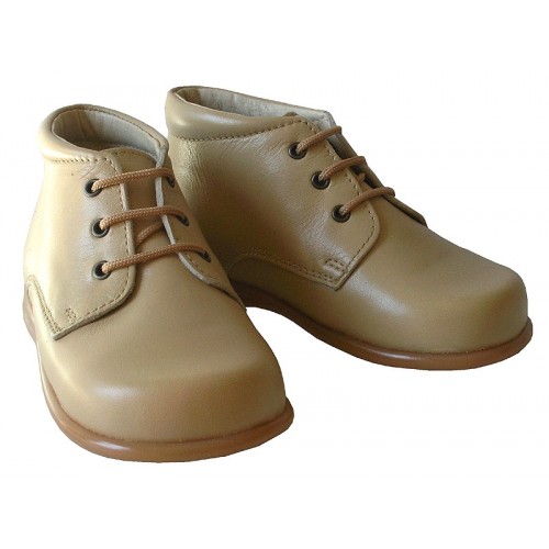 Botita cordones piedra.