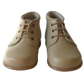 Botita cordones piedra.
